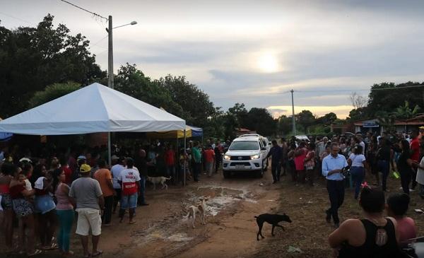Piauienses mortos em trag&eacute;dia de SP s&atilde;o velados sob forte como&ccedil;&atilde;o em S&atilde;o Pedro do Piau&iacute;.(Imagem:Lucas Marreiros /g1 )