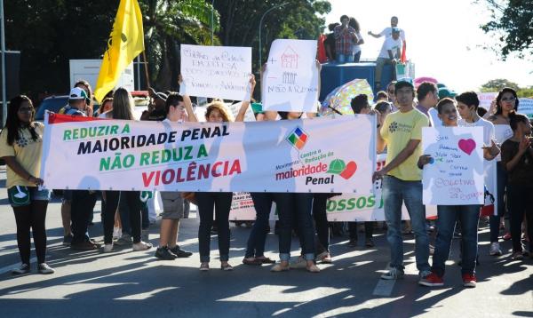 CCJ retoma nesta terça debate sobre redução da maioridade penal
