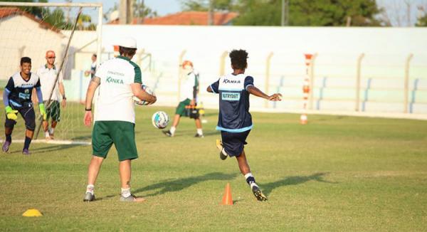 No último teste antes do Nordestão, Altos tenta calibrar pontaria em busca de gols