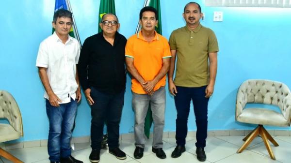 Prof. Miguel Vieira reassume mandato após pedido de licença do vereador Joilson Rodrigues