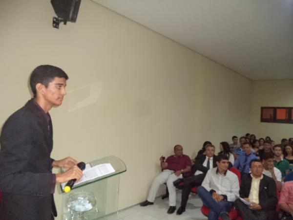 Candidatos à presidência da OAB-PI participam de debate em Floriano