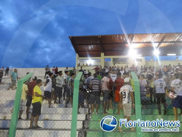 Após eliminação, torcida do Cori-Sabbá pede saída do Presidente do time.(Imagem:FlorianoNews)
