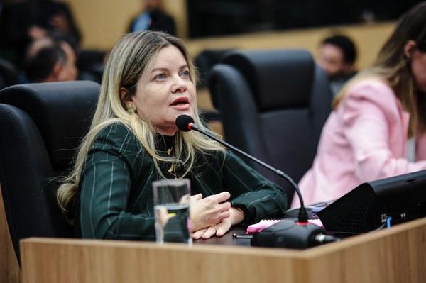 Gracinha Mão Santa destaca a importância do combate ao suicídio