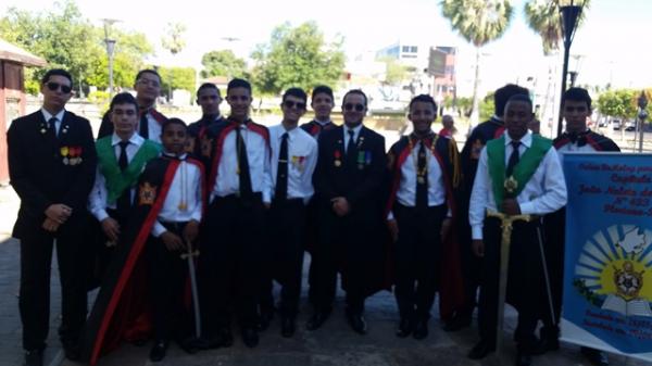 Ordem Demolay participa de evento cívico e planta 55 árvores em Floriano