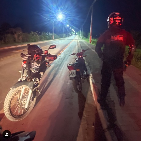 Polícia Militar de Floriano recupera motocicleta furtada após perseguição nas ruas da cidade