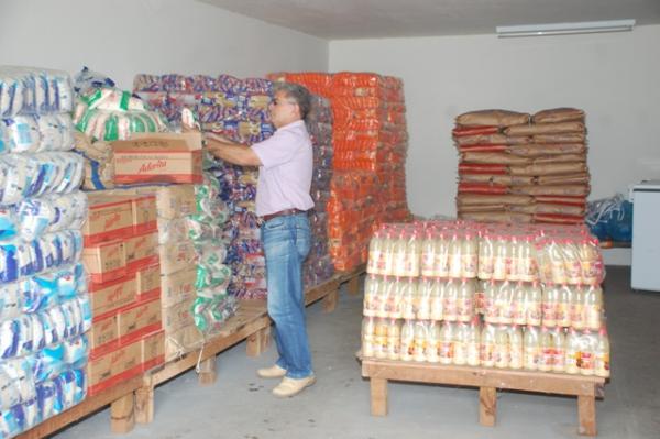 Prefeito Gilberto Júnior garante merenda de qualidade para escolas do município
