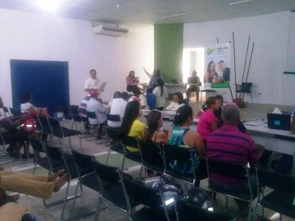 Programa Minha Casa Legal atende mutuários em Floriano