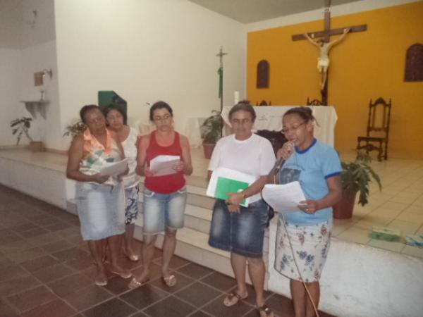 Equipes de liturgia participam de curso de forma&ccedil;&atilde;o em Floriano.(Imagem:FlorianoNews)