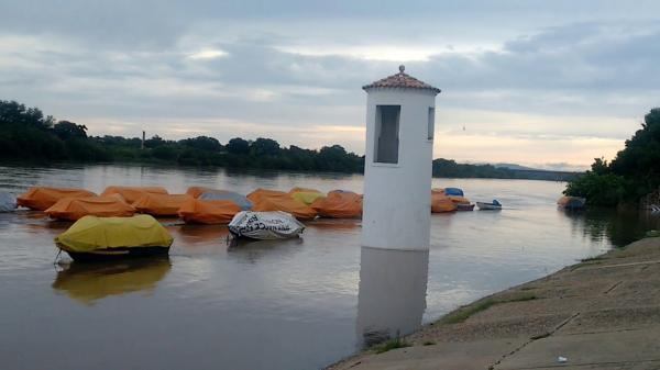 Com fortes chuvas, rio Parnaíba está com 6,32 metros em Floriano