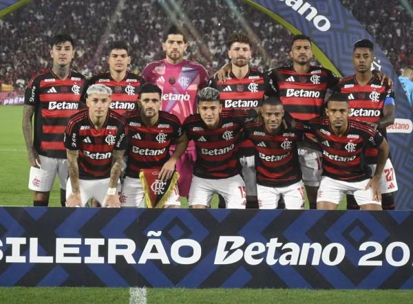 Flamengo propõe fim do campo sintético no Brasil e restrições a clubes em recuperação judicial
