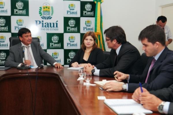 Empresa apresenta projeto para expansão da internet no Piauí