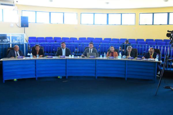 C&acirc;mara Municipal de Floriano retoma os trabalhos legislativos com sess&otilde;es em novo hor&aacute;rio (Imagem:CMF)