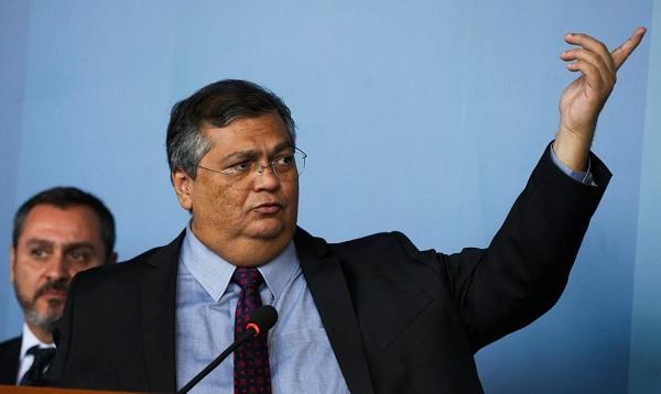 Flávio Dino apresenta Pacote da Democracia para Lula