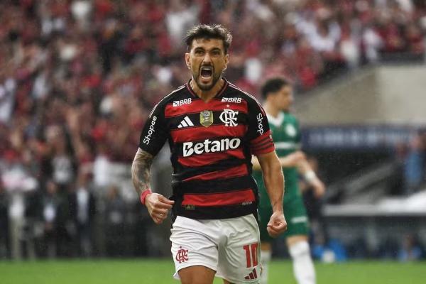 Jogo contra o Sport será o 14º sem Arrascaeta na escalação inicial; veja como Fla se virou antes