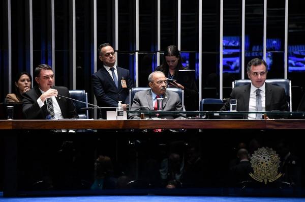 Senado aprova restrição às "saidinhas" de presos; texto volta para a Câmara