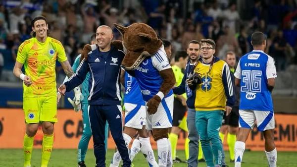 Leonardo Jardim, t&eacute;cnico do Cruzeiro, ap&oacute;s a partida contra o Flamengo.(Imagem:Fernando Moreno/AGIF)