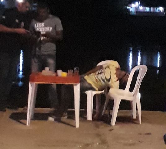 Homem é morto a tiros e mulher fica ferida ao ser baleada em Floriano