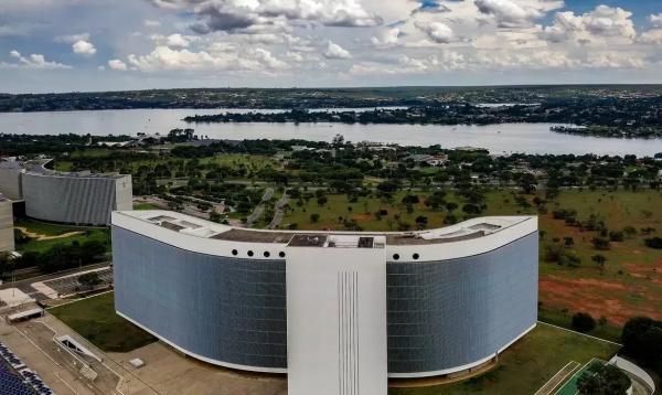 TSE divulga edital de concurso com 395 vagas; postos em todos os Estados!
