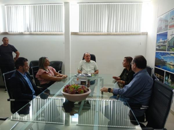Floriano conquista Selo Ouro do VAAR e refor&ccedil;a compromisso com a redu&ccedil;&atilde;o das desigualdades na educa&ccedil;&atilde;o.(Imagem:FlorianoNews)