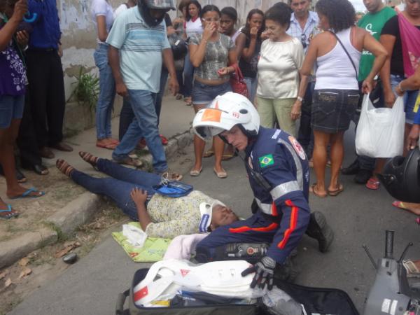 Acidente entre duas motos deixa uma pessoa ferida no Centro de Floriano.(Imagem:FlorianoNews)