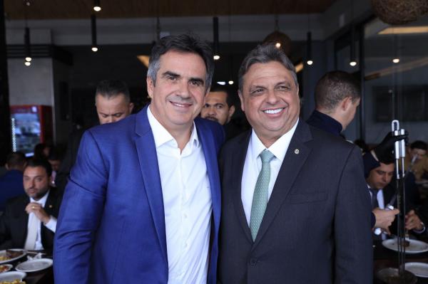 Senador Ciro Nogueira promove almo&ccedil;o de confraterniza&ccedil;&atilde;o com prefeitos piauienses.(Imagem:Divulga&ccedil;&atilde;o)