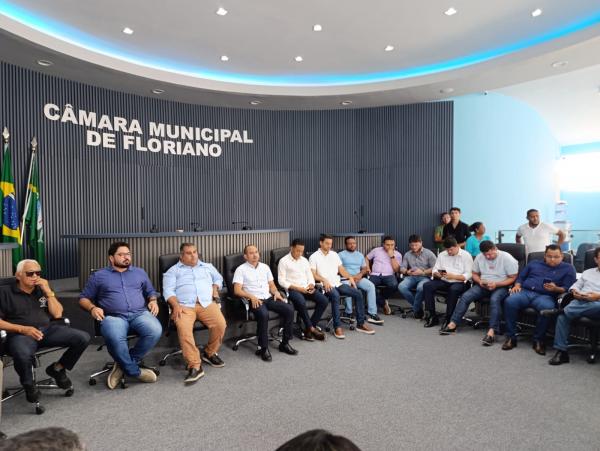 C&acirc;mara Municipal de Floriano refor&ccedil;a compromisso com transpar&ecirc;ncia e di&aacute;logo com a popula&ccedil;&atilde;o(Imagem:FlorianoNews)
