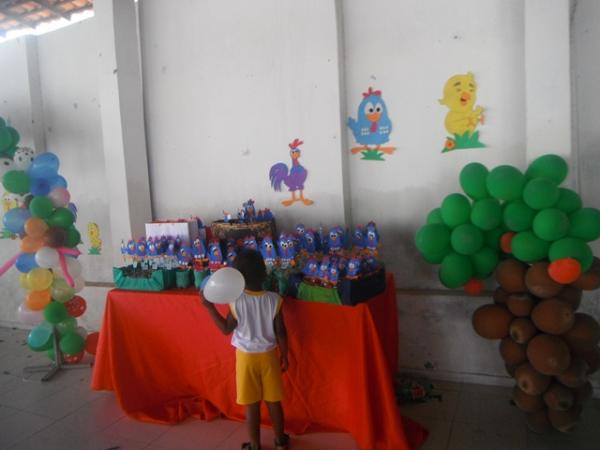  Escola Mega de Floriano realizou manh&atilde; recreativa em comemora&ccedil;&atilde;o ao Dia da Crian&ccedil;a.(Imagem:FlorianoNews)