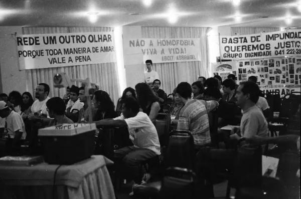 Fevereiro de 1997 ? IX Encontro Brasileiro de Gays, L&eacute;sbicas e Travestis em S&atilde;o Paulo.(Imagem:Alice Oliveira/ Divulga&ccedil;&atilde;o)