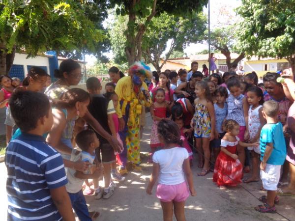 Posto de Sa&uacute;de do Bairro Caixa D'&aacute;gua promove festa para crian&ccedil;as.(Imagem:FlorianoNews)
