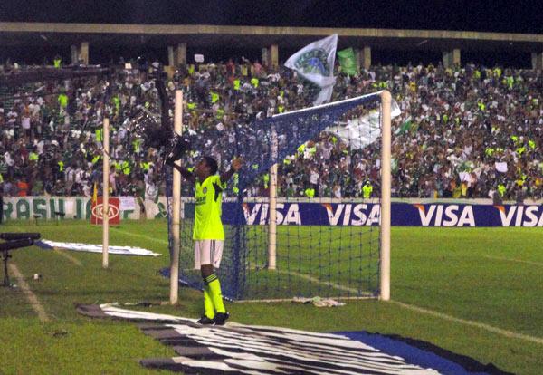 Comemora&ccedil;&atilde;o do gol(Imagem:180 graus)