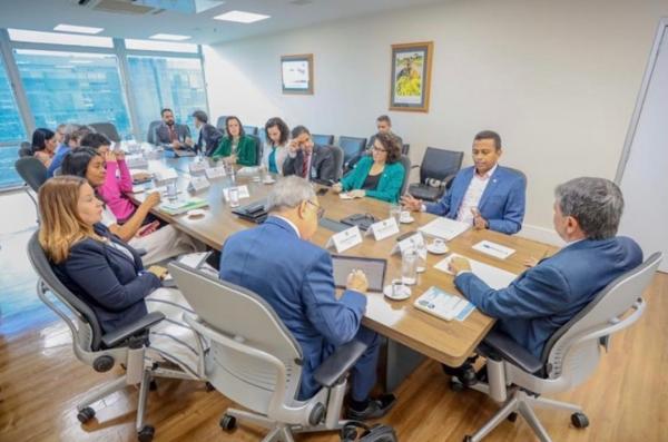 Dr. Francisco Costa discute medida provis&oacute;ria do Bolsa Fam&iacute;lia em reuni&atilde;o com ministro W. Dias(Imagem:Reprodu&ccedil;&atilde;o/Instagram )