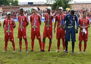Vitória do 4 de Julho e empate do Altos na Série D