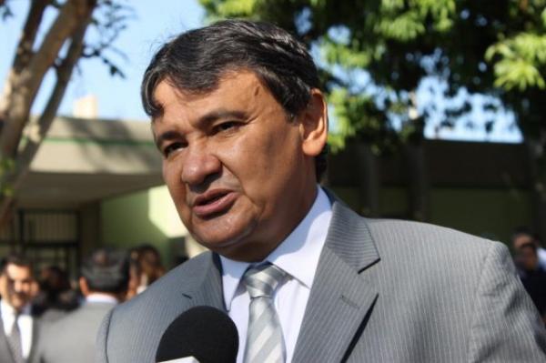 "Estou queimando reservas para não atrasar pagamentos", diz governador do PI
