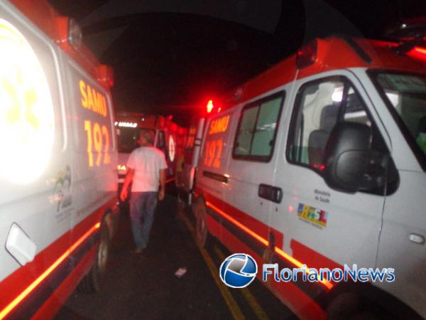 Colis&atilde;o frontal entre carros deixa tr&ecirc;s pessoas feridas na PI-140(Imagem:FlorianoNews)