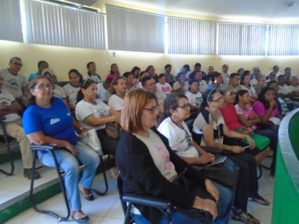 Na C&acirc;mara, Agentes de Sa&uacute;de e Agentes de Endemias discutem CLT e regime jur&iacute;dico.(Imagem:FlorianoNews)