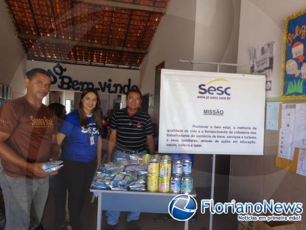 SESC Floriano e Sistema FECOM&Eacute;RCIO promovem doa&ccedil;&atilde;o de alimentos &agrave; APAE.(Imagem:FlorianoNews)