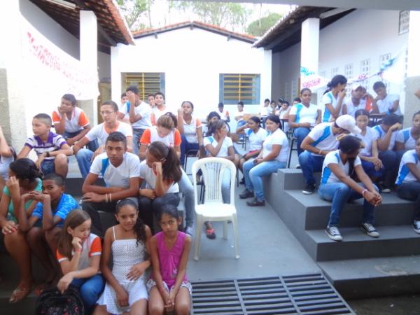 Acad&ecirc;micos da UESPI realizaram Projeto Teatro em A&ccedil;&atilde;o em Floriano.(Imagem:FlorianoNews)