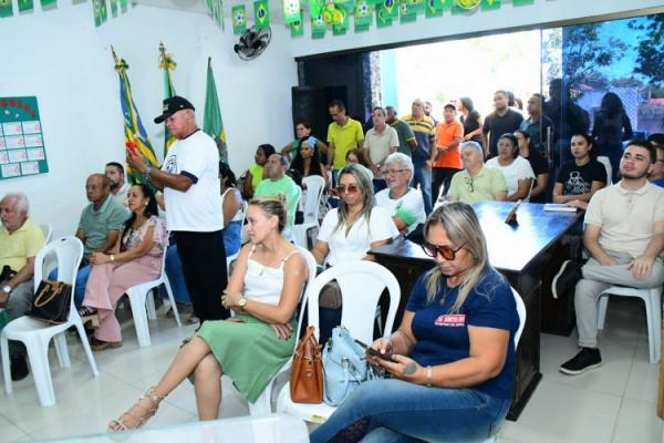 Assinadas ordens de servi&ccedil;os para obras nas &aacute;reas da Educa&ccedil;&atilde;o e Infraestrutura em Floriano.(Imagem:Secom)