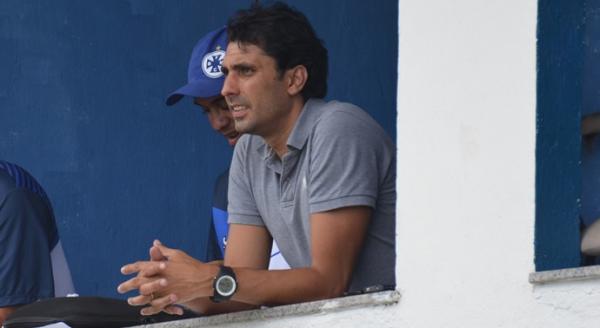 Athirson fecha com Flamengo-PI e chega na quarta para assinar contrato