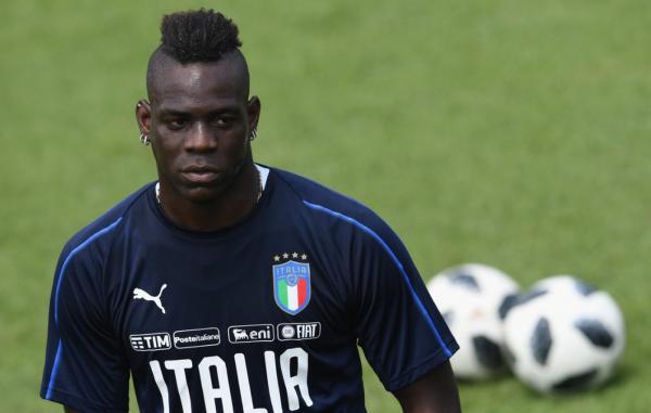 Achou o centroavante? Flamengo abre negociações com Balotelli para reforçar setor de ataque