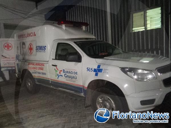 Ambul&acirc;ncia(Imagem:FlorianoNews)