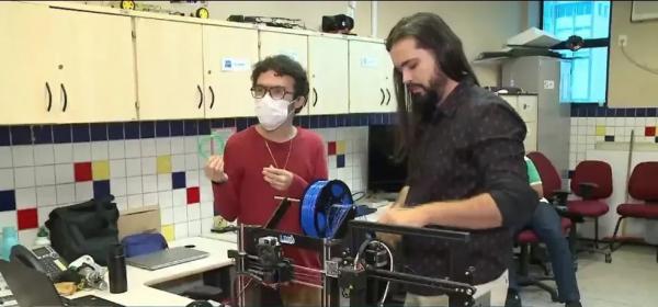  Impressora 3D usa fios produzidos com garrafas pet.(Imagem: Reprodu&ccedil;&atilde;o/TV Clube )