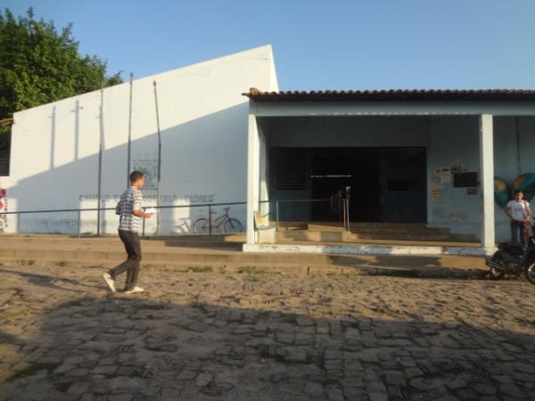 UESPI realiza vota&ccedil;&atilde;o do Plebiscito Nacional em Defesa da Educa&ccedil;&atilde;o P&uacute;blica.(Imagem:FlorianoNews)