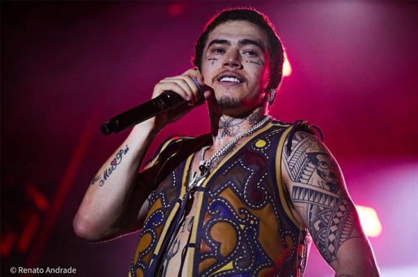 Whindersson ressalta amor pelo Piauí, abre show com aboio e destaca acessibilidade