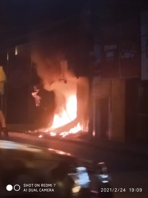 Dia do inc&ecirc;ndio(Imagem:FlorianoNews)