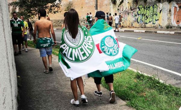 Torcida do Palmeiras n&atilde;o abandona o time.(Imagem:Marcos Ribolli / Globoesporte.com)