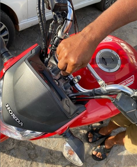 Polícia Civil de Floriano recupera motocicleta roubada e restitui à vítima