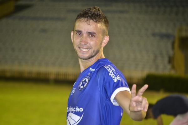 Parnahyba anuncia três reforços e renova com quase todo o elenco