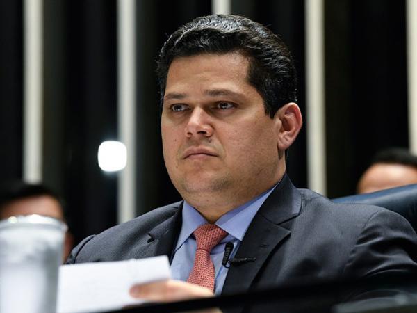 Davi Alcolumbre diz que reforma tributária é prioridade