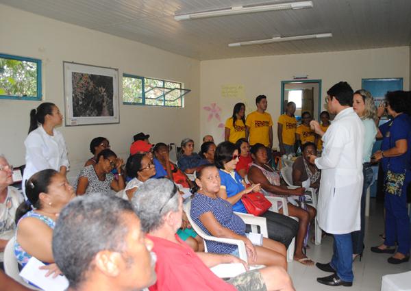Acad&ecirc;micos de Enfermagem da FAESF participam da campanha ?hepatite zero?.(Imagem:FAESF )